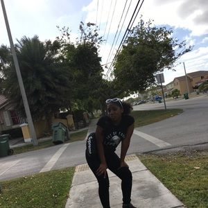 Meet your Posher, Soely